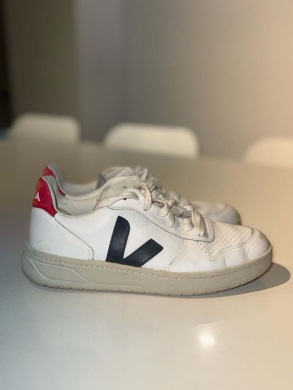 Veja V-10 White Navy Red Leather Sneakers Women's Size 38 / US 7